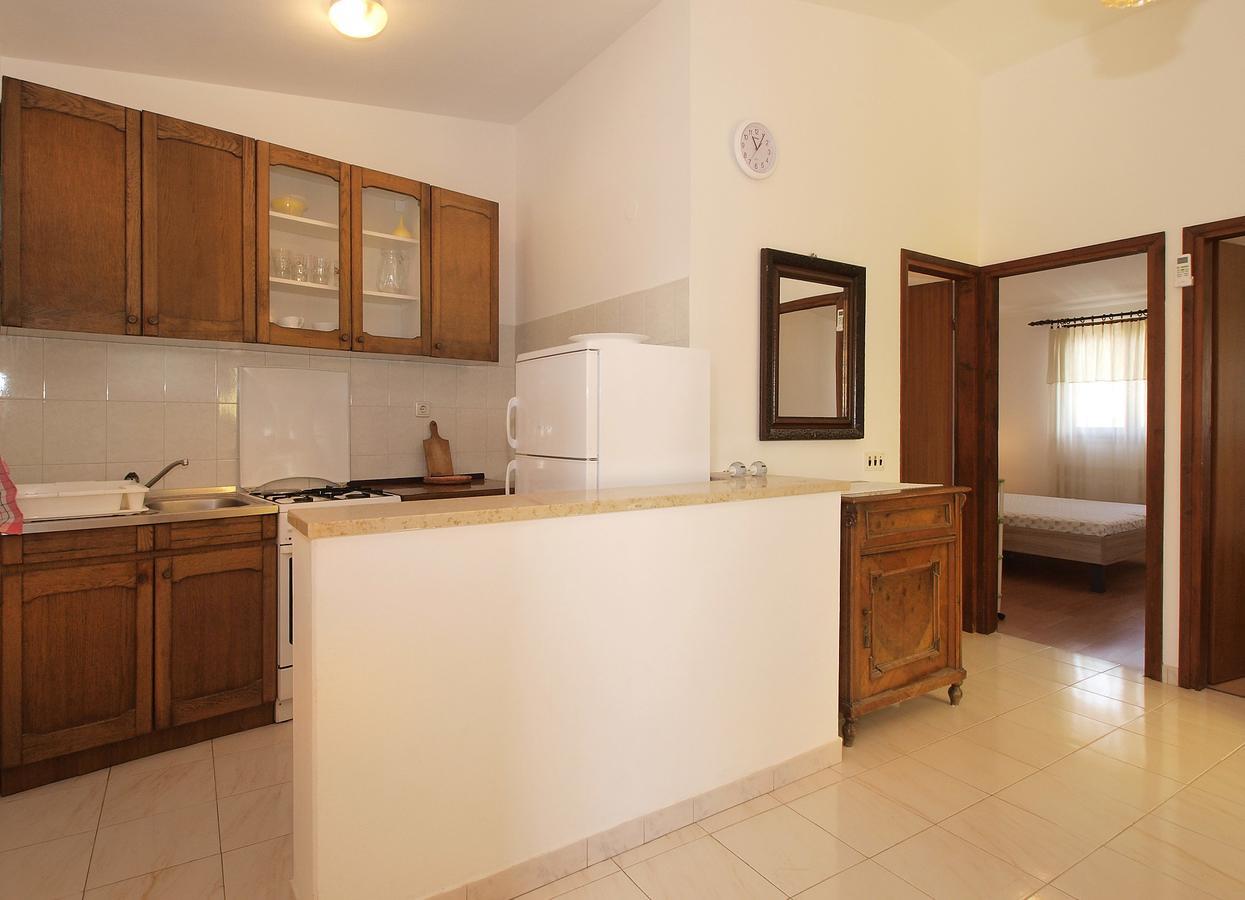 Apartments Luciano 1728 Premantura Exterior foto